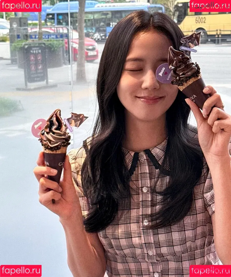 BLACKPINK / Jisoo / qenshizu / sooyaaa__ Onlyfans Photo Gallery 
