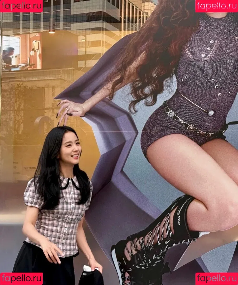 BLACKPINK / Jisoo / qenshizu / sooyaaa__ Onlyfans Photo Gallery 