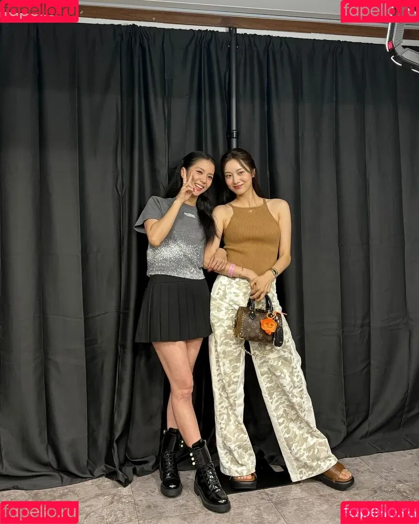BLACKPINK / Jisoo / qenshizu / sooyaaa__ Onlyfans Photo Gallery 