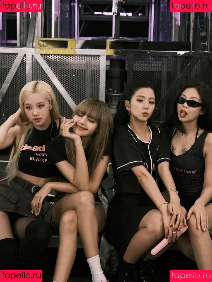 BLACKPINK / Jisoo / qenshizu / sooyaaa__ Onlyfans Photo Gallery 