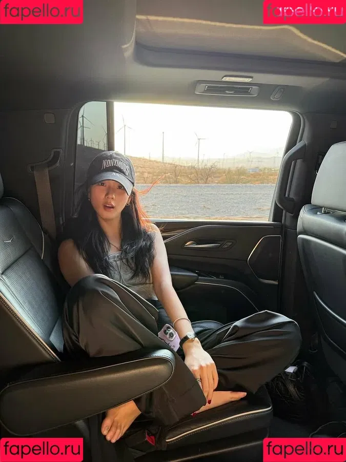 BLACKPINK / Jisoo / qenshizu / sooyaaa__ Onlyfans Photo Gallery 