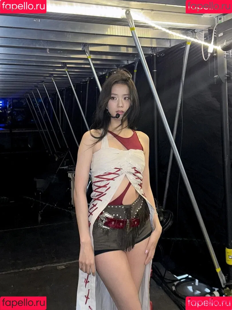 BLACKPINK / Jisoo / qenshizu / sooyaaa__ Onlyfans Photo Gallery 