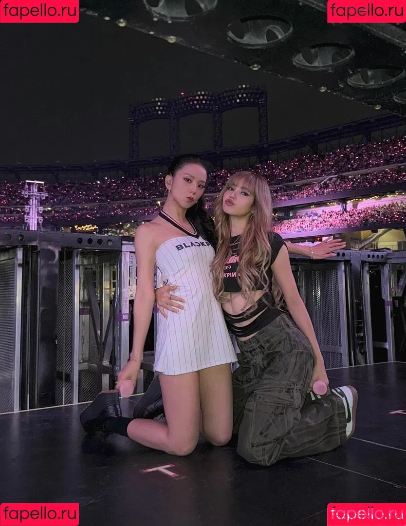 BLACKPINK / Jisoo / qenshizu / sooyaaa__ Onlyfans Photo Gallery 
