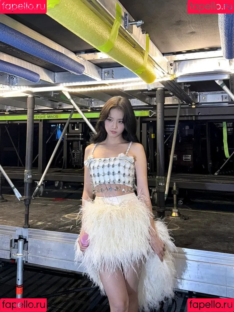 BLACKPINK / Jisoo / qenshizu / sooyaaa__ Onlyfans Photo Gallery 
