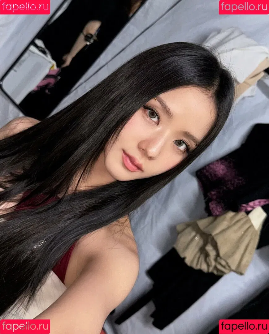 BLACKPINK / Jisoo / qenshizu / sooyaaa__ Onlyfans Photo Gallery 