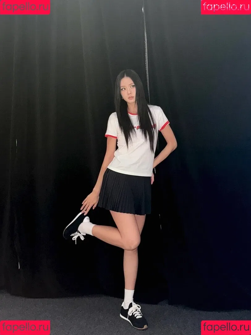 BLACKPINK / Jisoo / qenshizu / sooyaaa__ Onlyfans Photo Gallery 