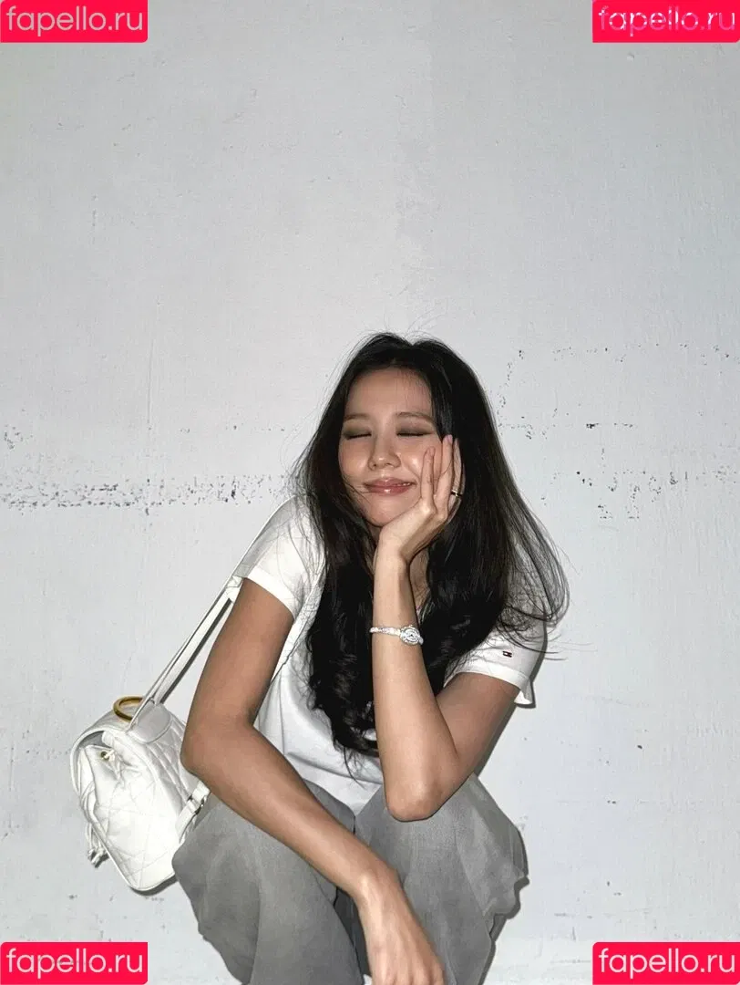 BLACKPINK / Jisoo / qenshizu / sooyaaa__ Onlyfans Photo Gallery 