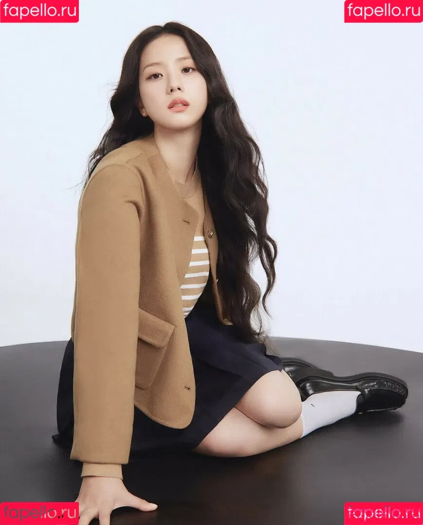 BLACKPINK / Jisoo / qenshizu / sooyaaa__ Onlyfans Photo Gallery 