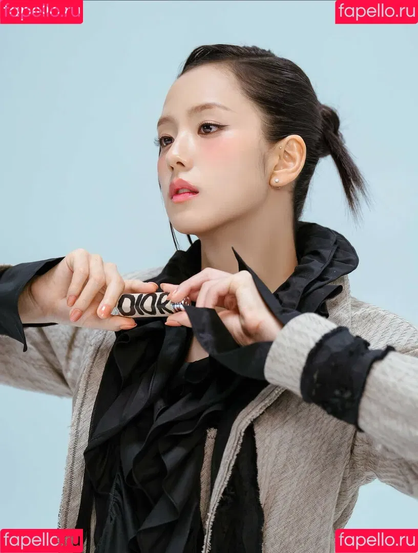 BLACKPINK / Jisoo / qenshizu / sooyaaa__ Onlyfans Photo Gallery 