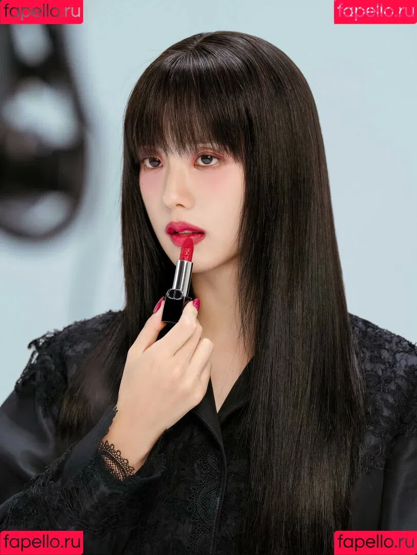 BLACKPINK / Jisoo / qenshizu / sooyaaa__ Onlyfans Photo Gallery 