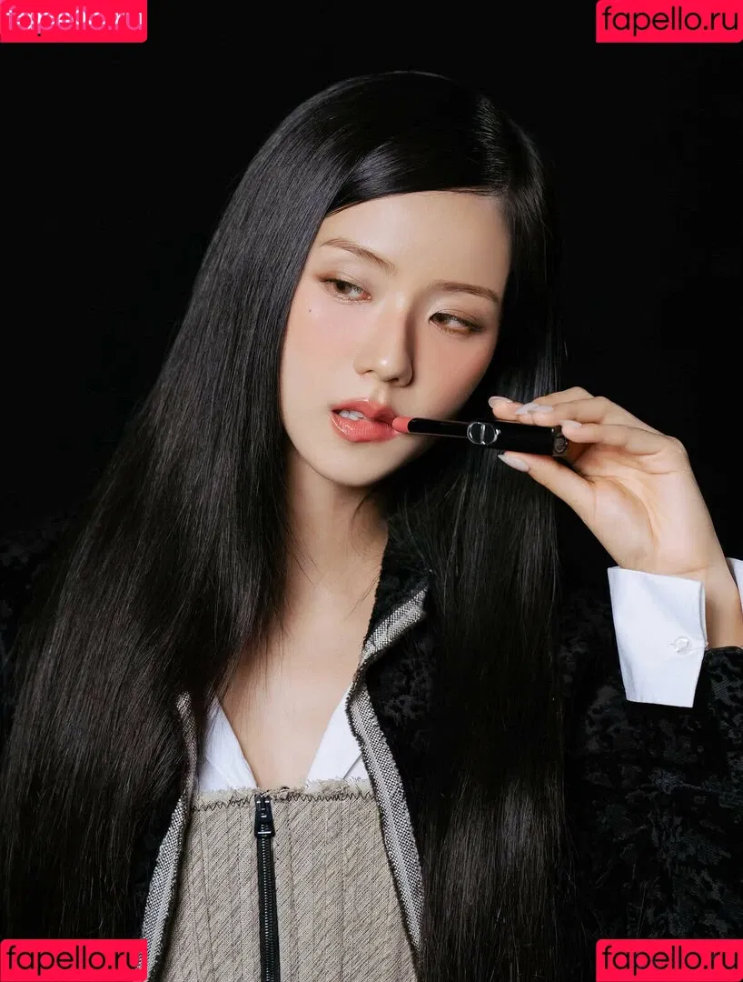BLACKPINK / Jisoo / qenshizu / sooyaaa__ Onlyfans Photo Gallery 