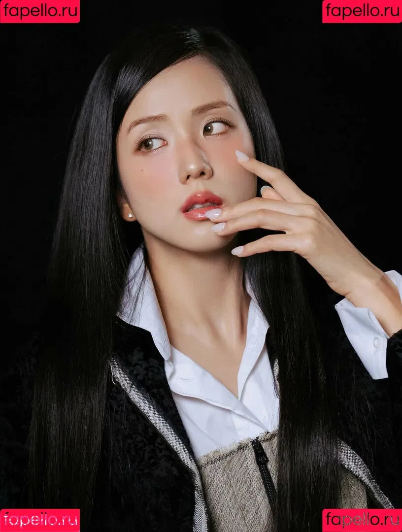 BLACKPINK / Jisoo / qenshizu / sooyaaa__ Onlyfans Photo Gallery 