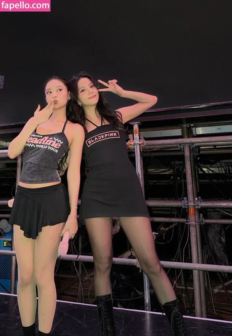 BLACKPINK / Jisoo / qenshizu / sooyaaa__ Onlyfans Photo Gallery 