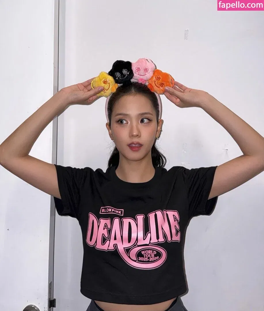 BLACKPINK / Jisoo / qenshizu / sooyaaa__ Onlyfans Photo Gallery 