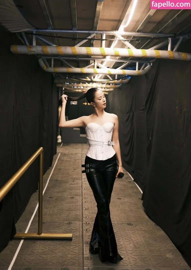 BLACKPINK / Jisoo / qenshizu / sooyaaa__ Onlyfans Photo Gallery 