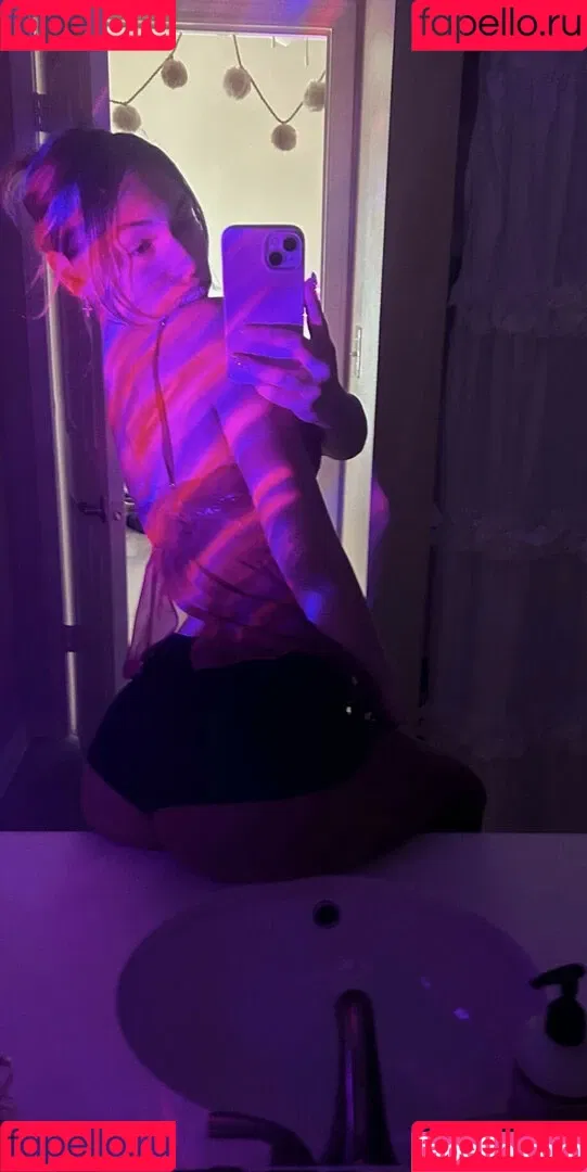 Tessalee / _tessaleee_ / imfryourdreamgirll / tessaleecarter Onlyfans Photo Gallery 