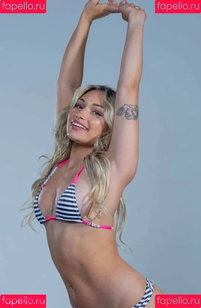 Tessalee / _tessaleee_ / imfryourdreamgirll / tessaleecarter Onlyfans Photo Gallery 