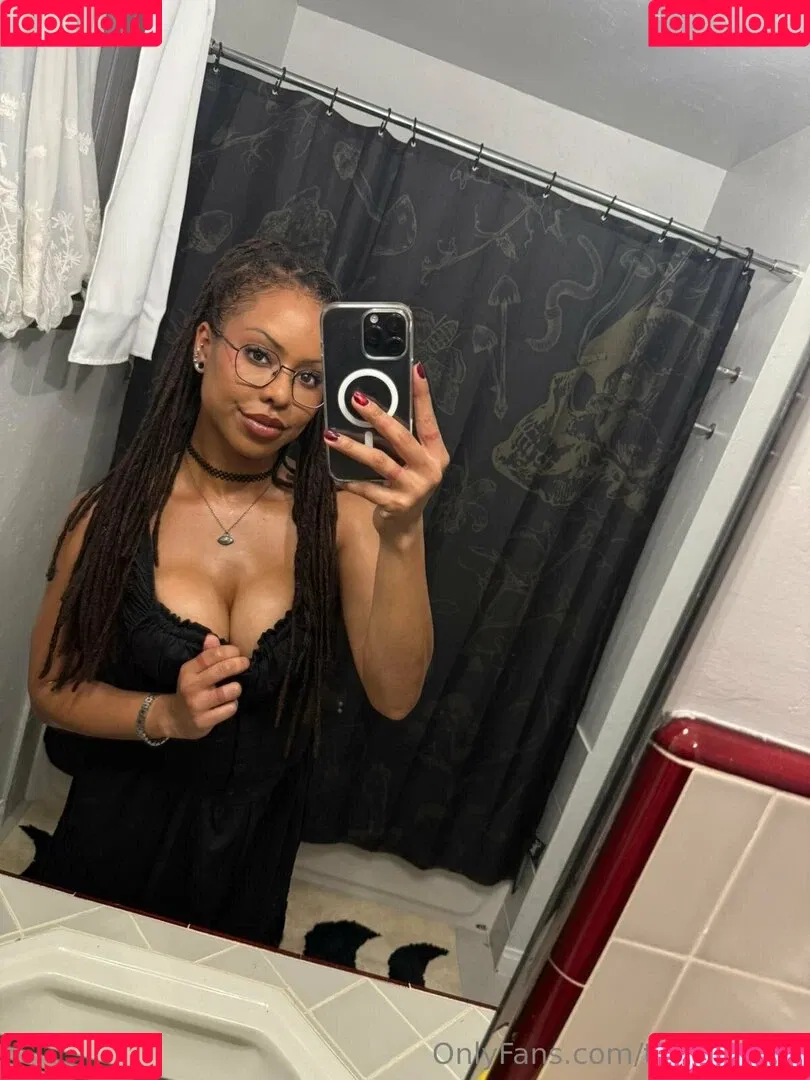_thekiranoirgram12 / thekiranoir Onlyfans Photo Gallery 