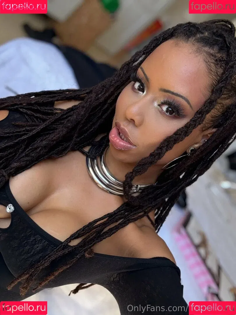 _thekiranoirgram12 / thekiranoir Onlyfans Photo Gallery 