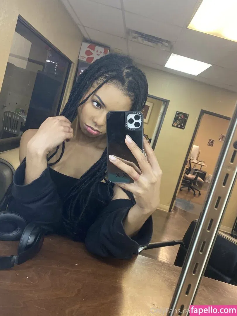 _thekiranoirgram12 / thekiranoir Onlyfans Photo Gallery 