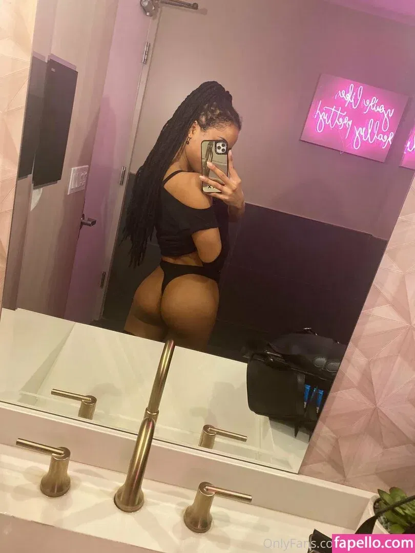 _thekiranoirgram12 / thekiranoir Onlyfans Photo Gallery 