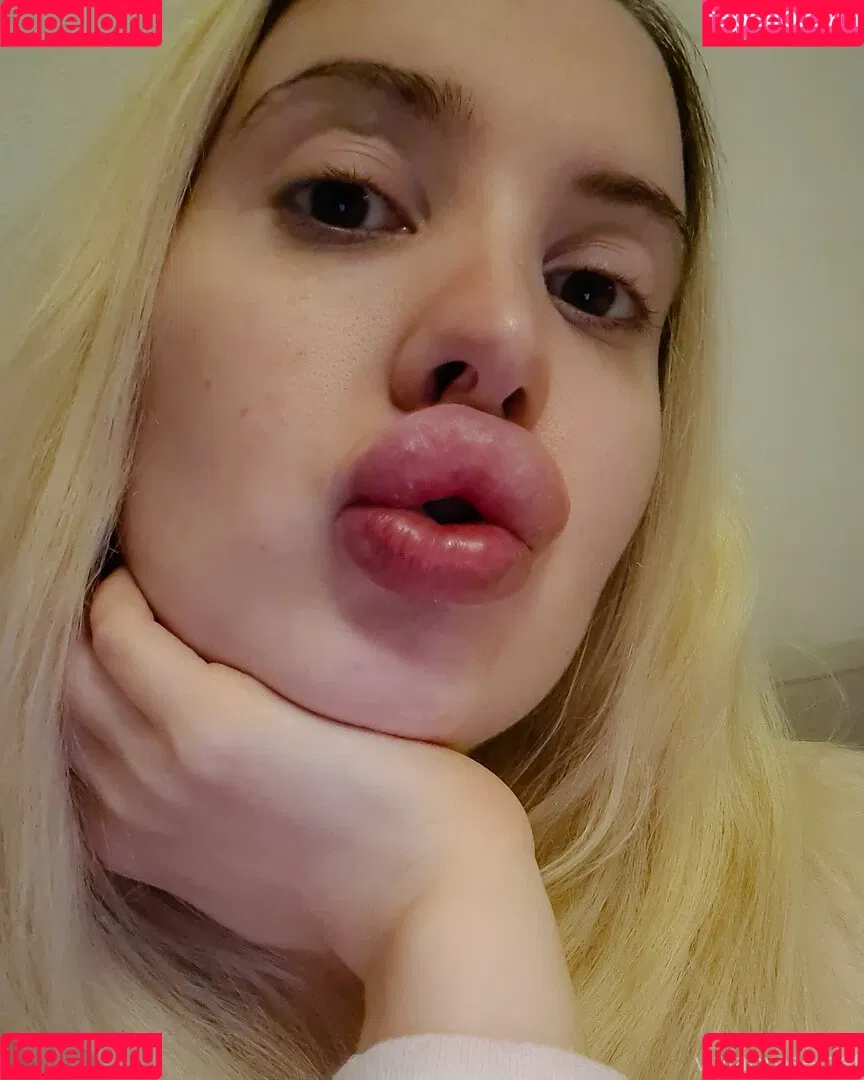 Vivian Rose / Vivian_Rose / vivianroseofficial Onlyfans Photo Gallery 