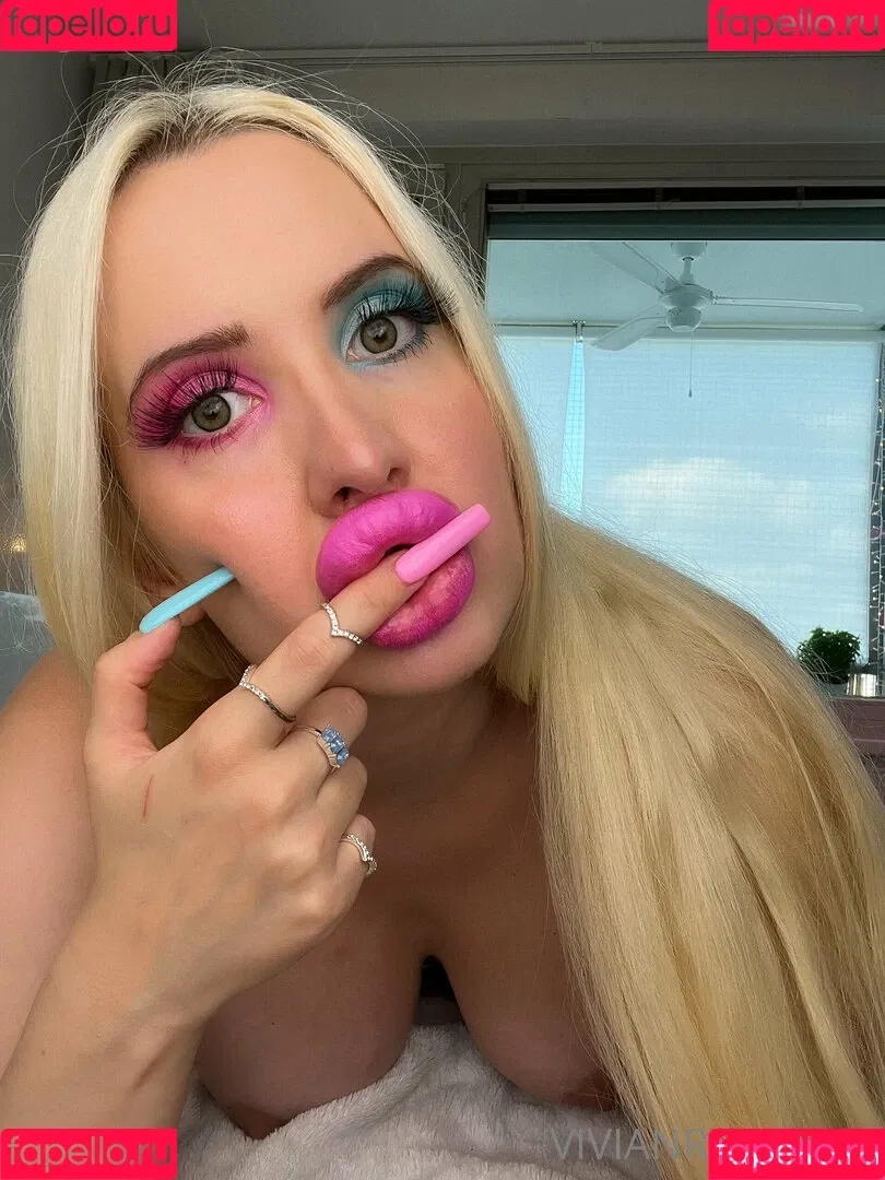 Vivian Rose / Vivian_Rose / vivianroseofficial Onlyfans Photo Gallery 