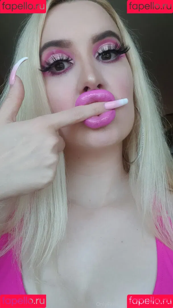 Vivian Rose / Vivian_Rose / vivianroseofficial Onlyfans Photo Gallery 