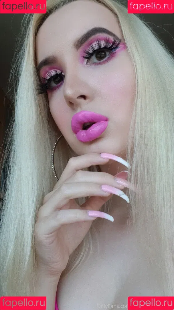 Vivian Rose / Vivian_Rose / vivianroseofficial Onlyfans Photo Gallery 