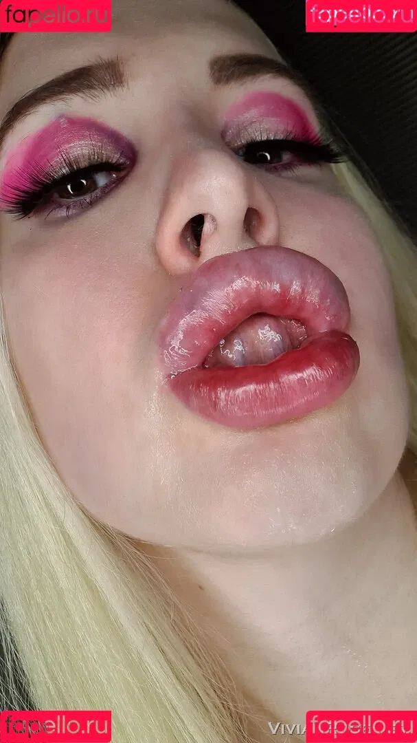 Vivian Rose / Vivian_Rose / vivianroseofficial Onlyfans Photo Gallery 