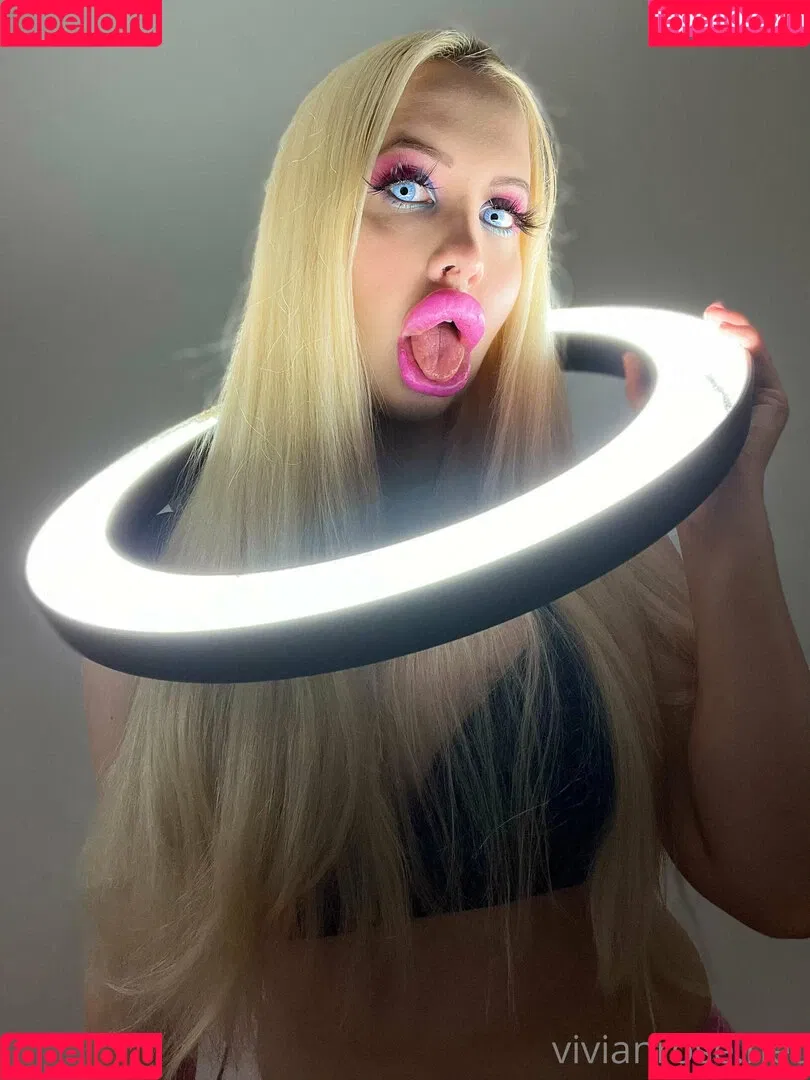 Vivian Rose / Vivian_Rose / vivianroseofficial Onlyfans Photo Gallery 