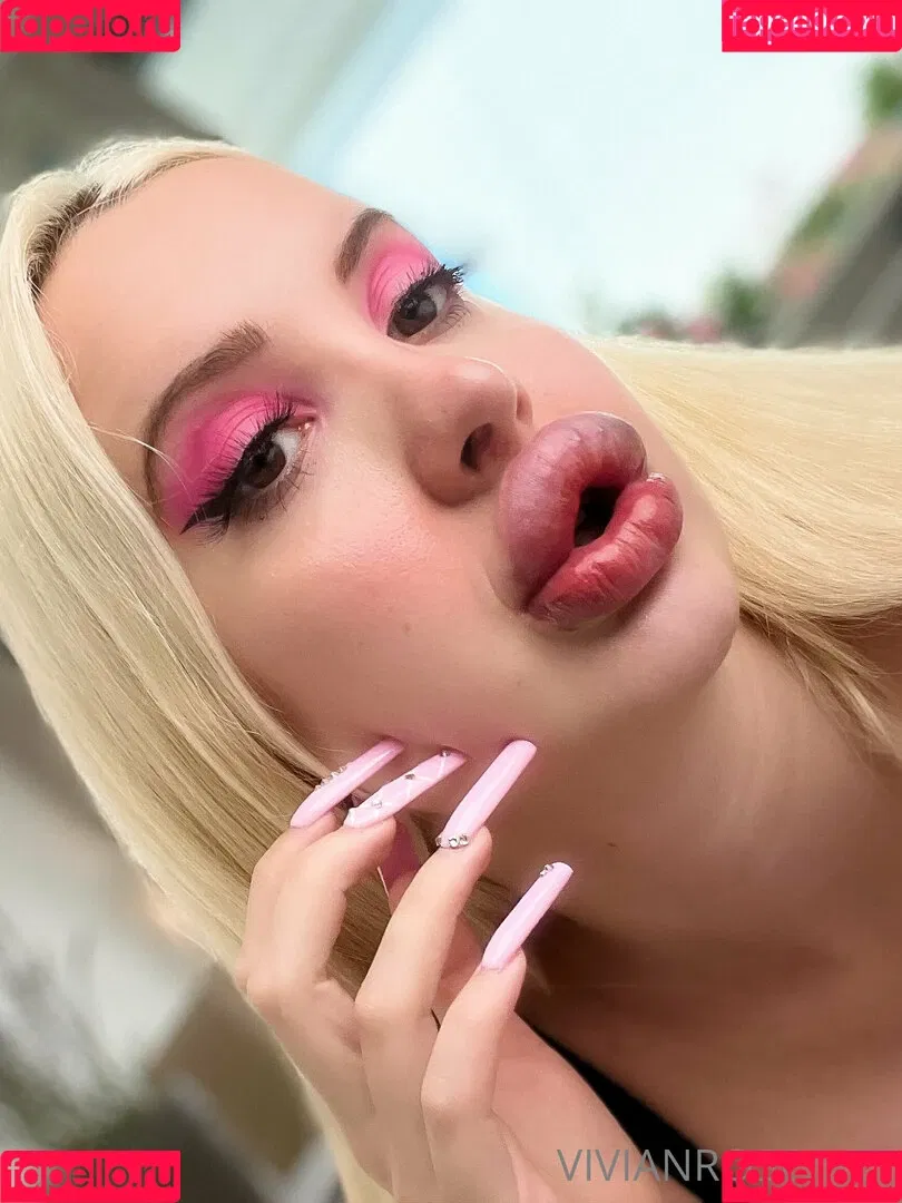 Vivian Rose / Vivian_Rose / vivianroseofficial Onlyfans Photo Gallery 