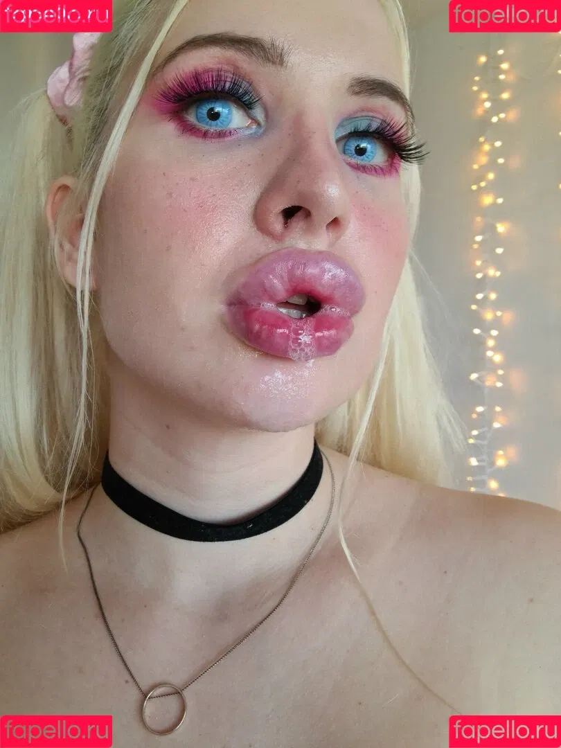 Vivian Rose / Vivian_Rose / vivianroseofficial Onlyfans Photo Gallery 