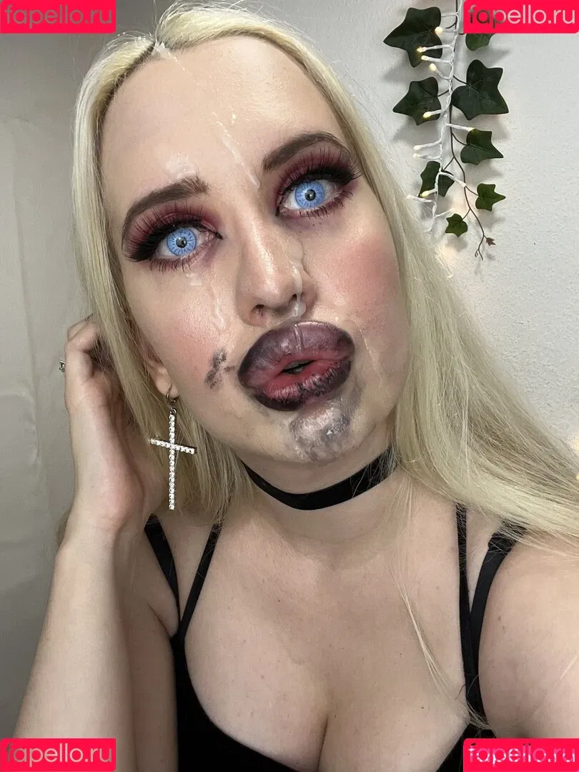 Vivian Rose / Vivian_Rose / vivianroseofficial Onlyfans Photo Gallery 