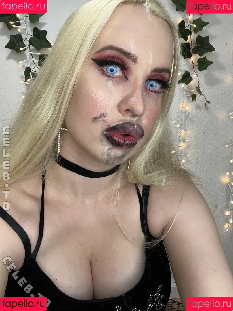 Vivian Rose / Vivian_Rose / vivianroseofficial Onlyfans Photo Gallery 