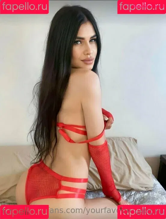yourfavoriteteen04 / yourfavoritewriter Onlyfans Photo Gallery 