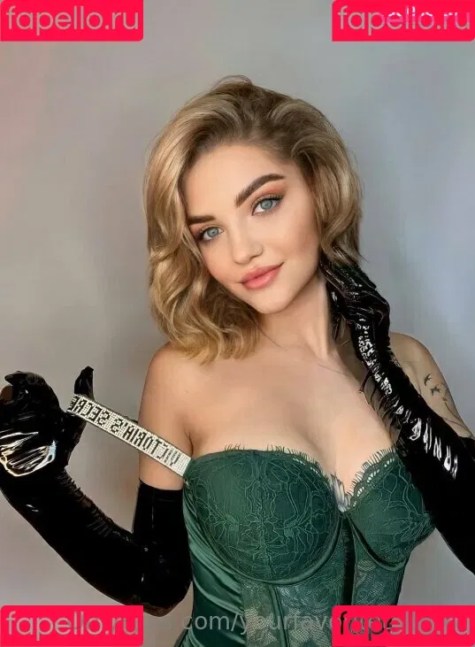 yourfavoriteteen04 / yourfavoritewriter Onlyfans Photo Gallery 