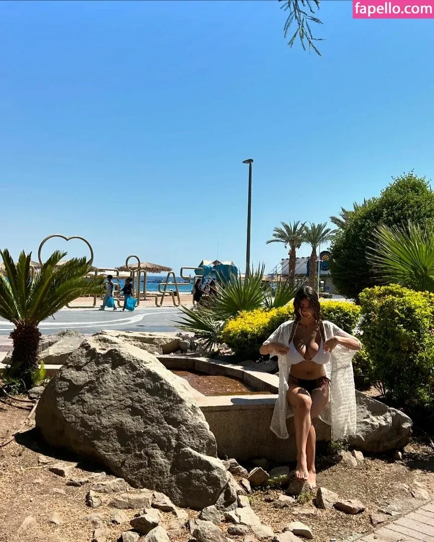 dollshir / shir._.vaturi / shir_vaturi Onlyfans Photo Gallery 