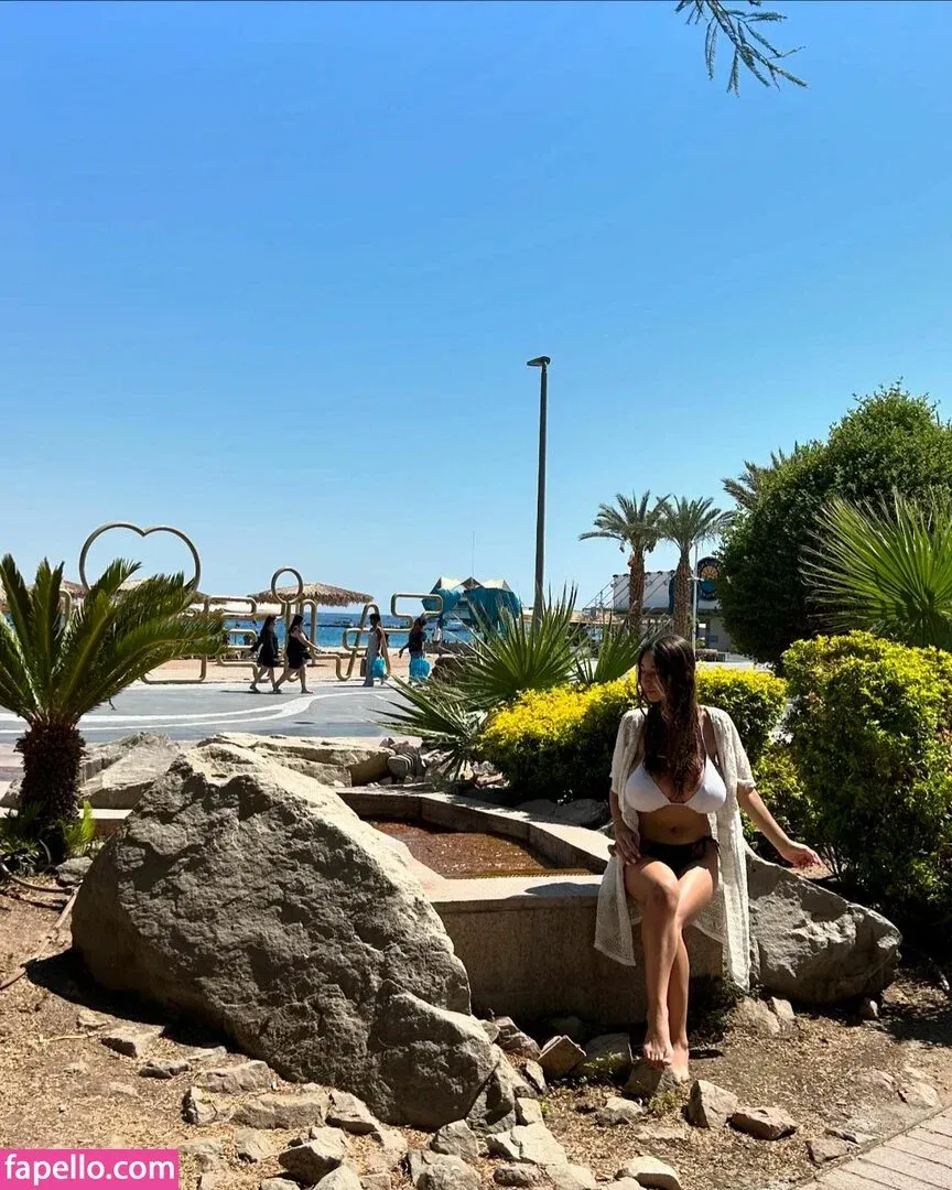 dollshir / shir._.vaturi / shir_vaturi Onlyfans Photo Gallery 