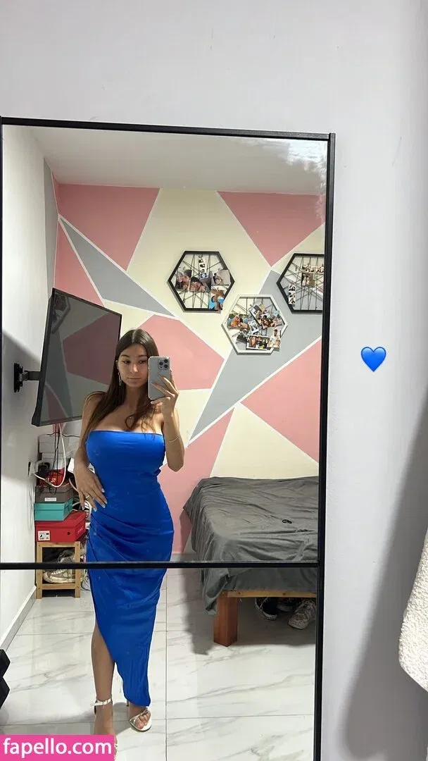 dollshir / shir._.vaturi / shir_vaturi Onlyfans Photo Gallery 