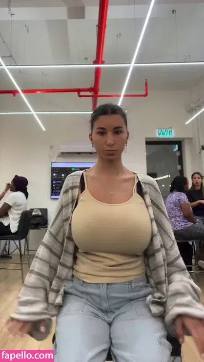 dollshir / shir._.vaturi / shir_vaturi Onlyfans Photo Gallery 