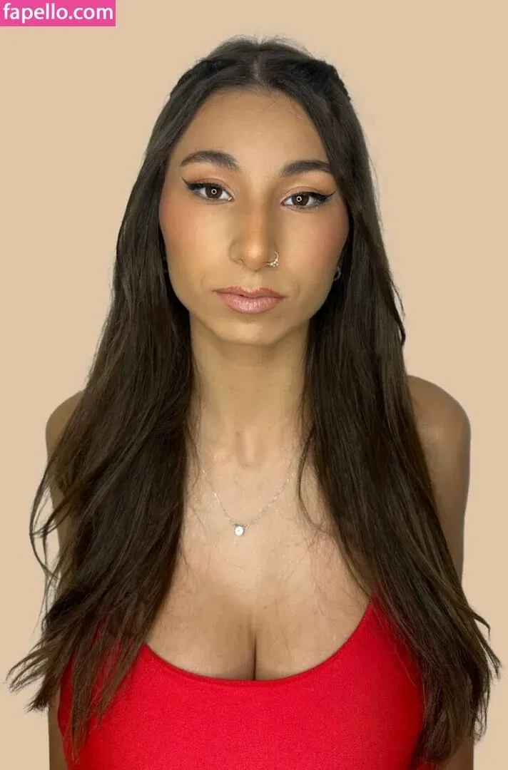 dollshir / shir._.vaturi / shir_vaturi Onlyfans Photo Gallery 