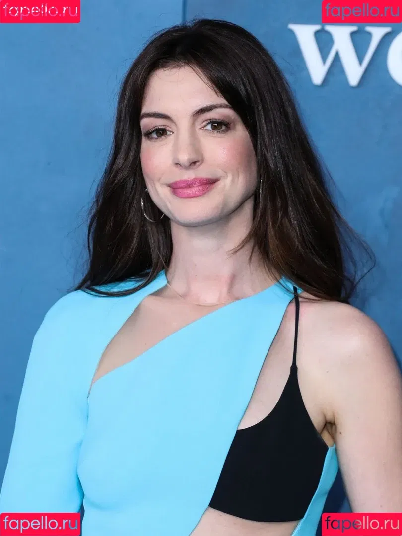 Anne Hathaway / ahathawaynews / annehathaway / heatherannie Onlyfans Photo Gallery 