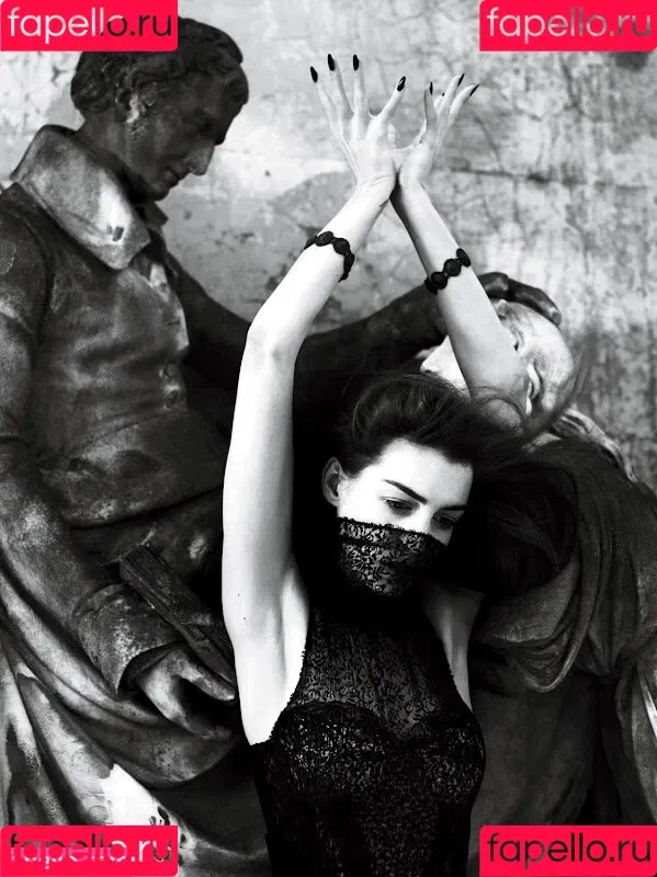 Anne Hathaway / ahathawaynews / annehathaway / heatherannie Onlyfans Photo Gallery 