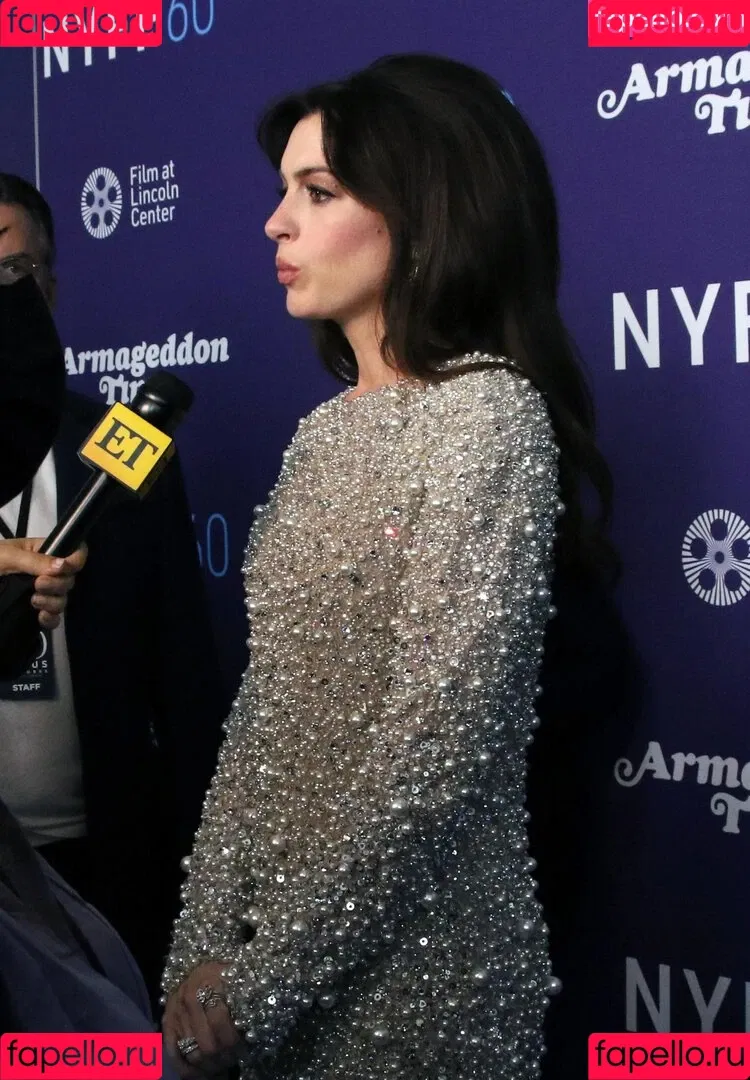 Anne Hathaway / ahathawaynews / annehathaway / heatherannie Onlyfans Photo Gallery 