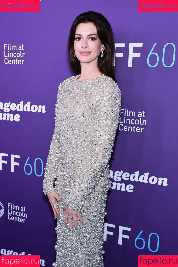 Anne Hathaway / ahathawaynews / annehathaway / heatherannie Onlyfans Photo Gallery 
