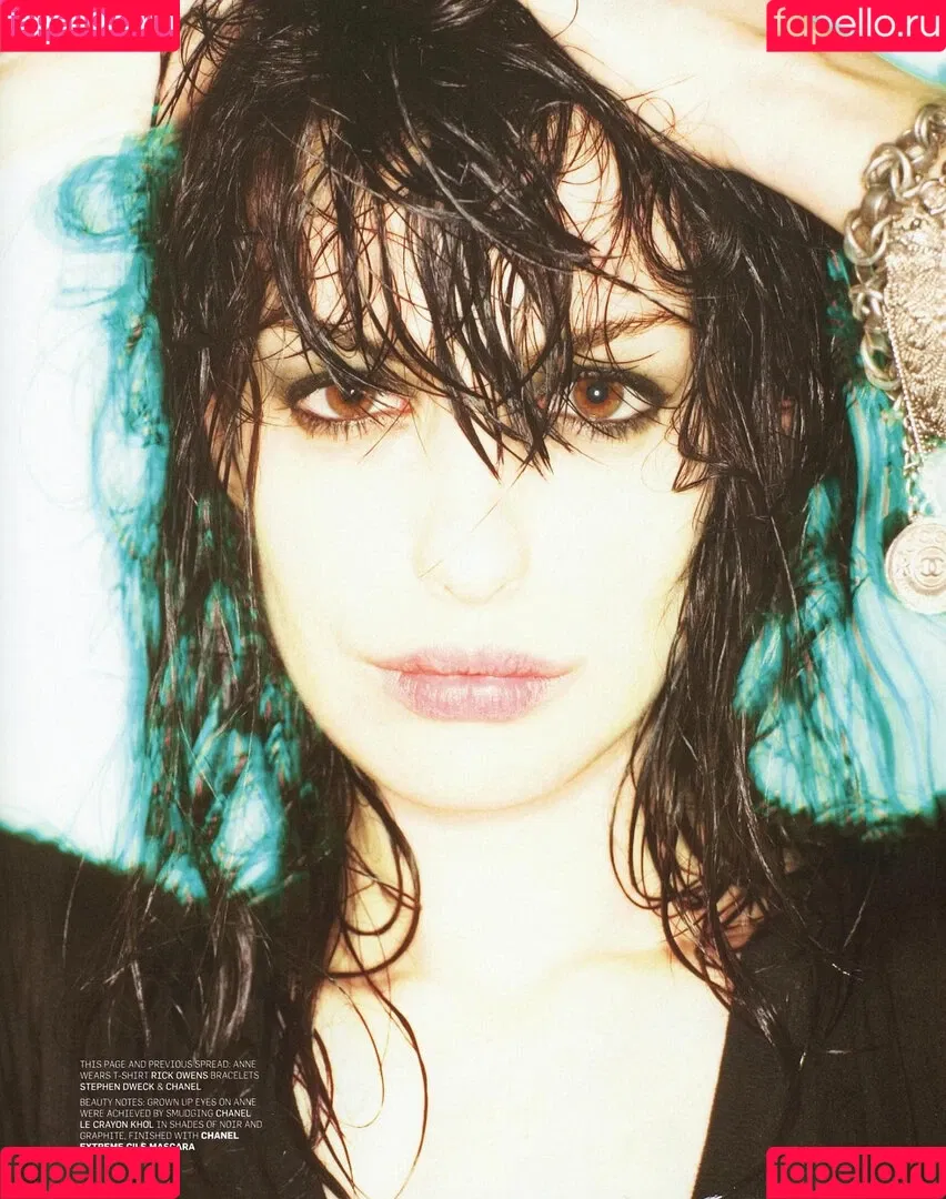 Anne Hathaway / ahathawaynews / annehathaway / heatherannie Onlyfans Photo Gallery 