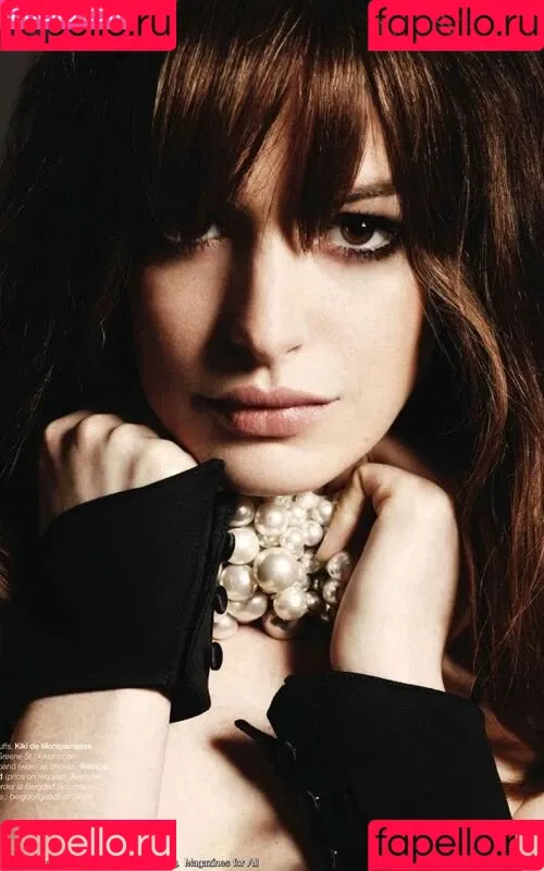 Anne Hathaway / ahathawaynews / annehathaway / heatherannie Onlyfans Photo Gallery 