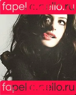Anne Hathaway / ahathawaynews / annehathaway / heatherannie Onlyfans Photo Gallery 
