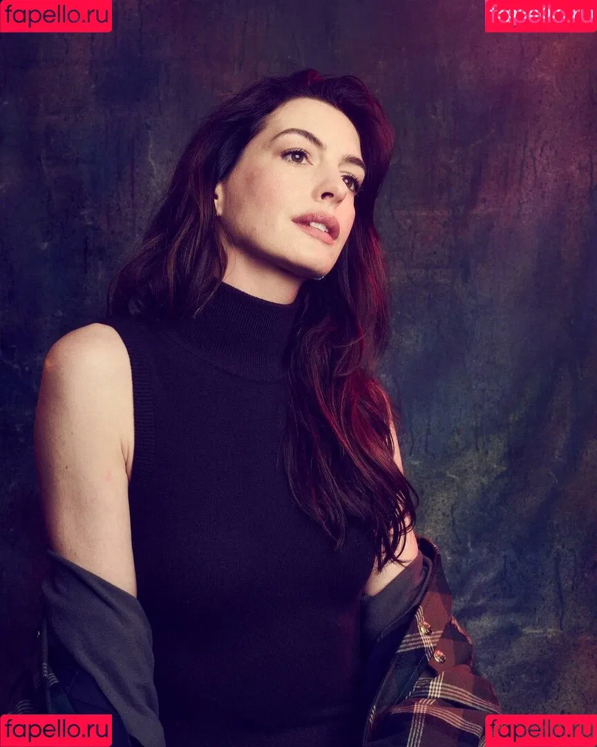 Anne Hathaway / ahathawaynews / annehathaway / heatherannie Onlyfans Photo Gallery 